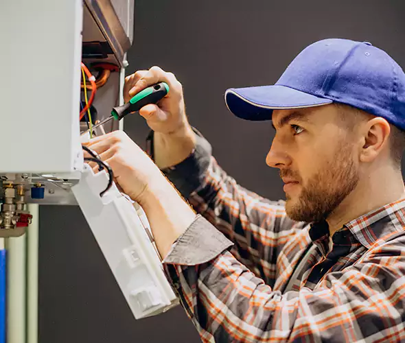 Expert Plumber for Tankless Water Heater Maintenance in Muskegon, MI: Schedule Professional Maintenance Services with Us