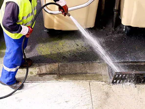 Why Choose Muskegon Plumbing Pro for Hydro Jetting in Muskegon, MI?